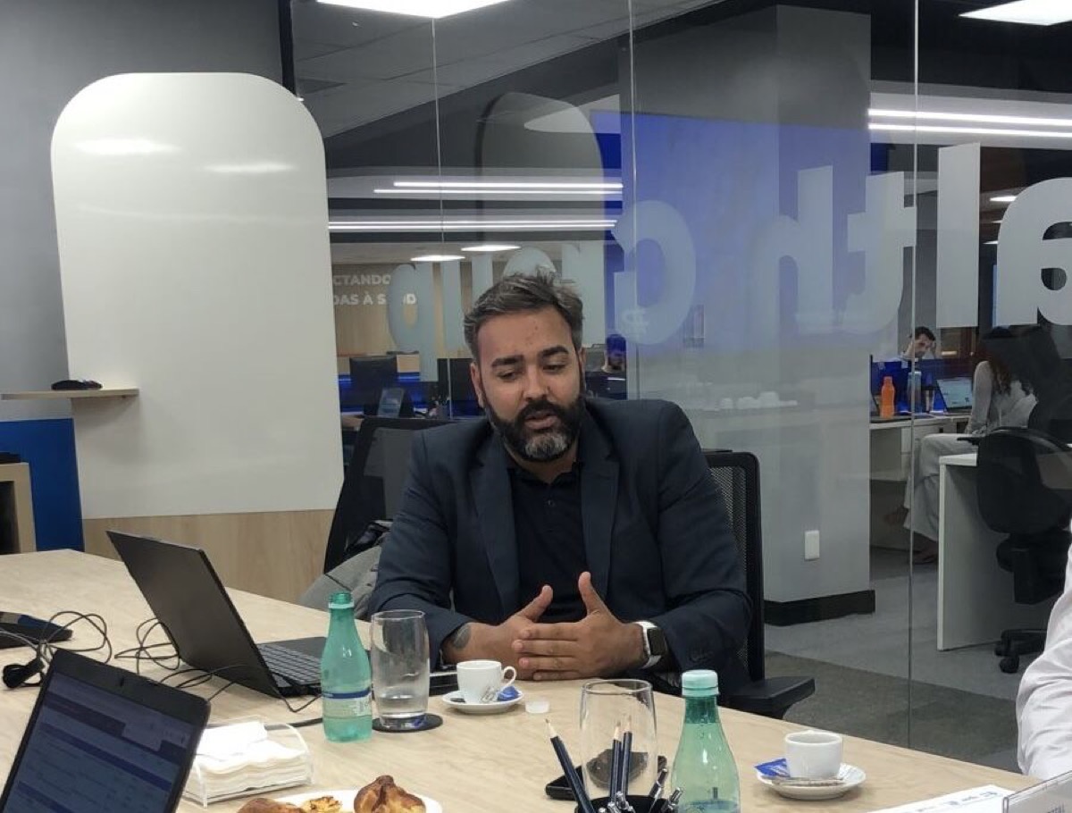 Reunião de trabalho para alinhamento comercial